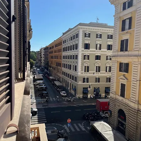 Anna Vatican Luxury *