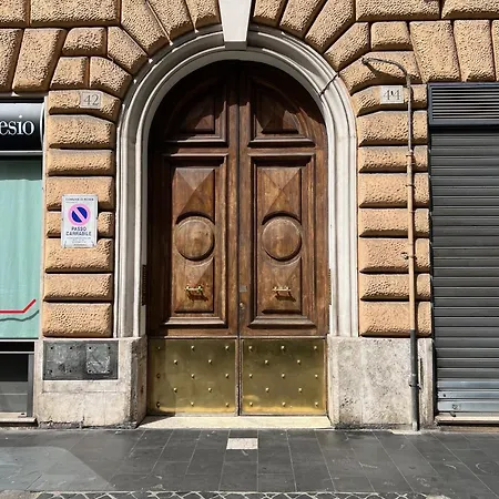 Anna Vatican Luxury Apartment *
